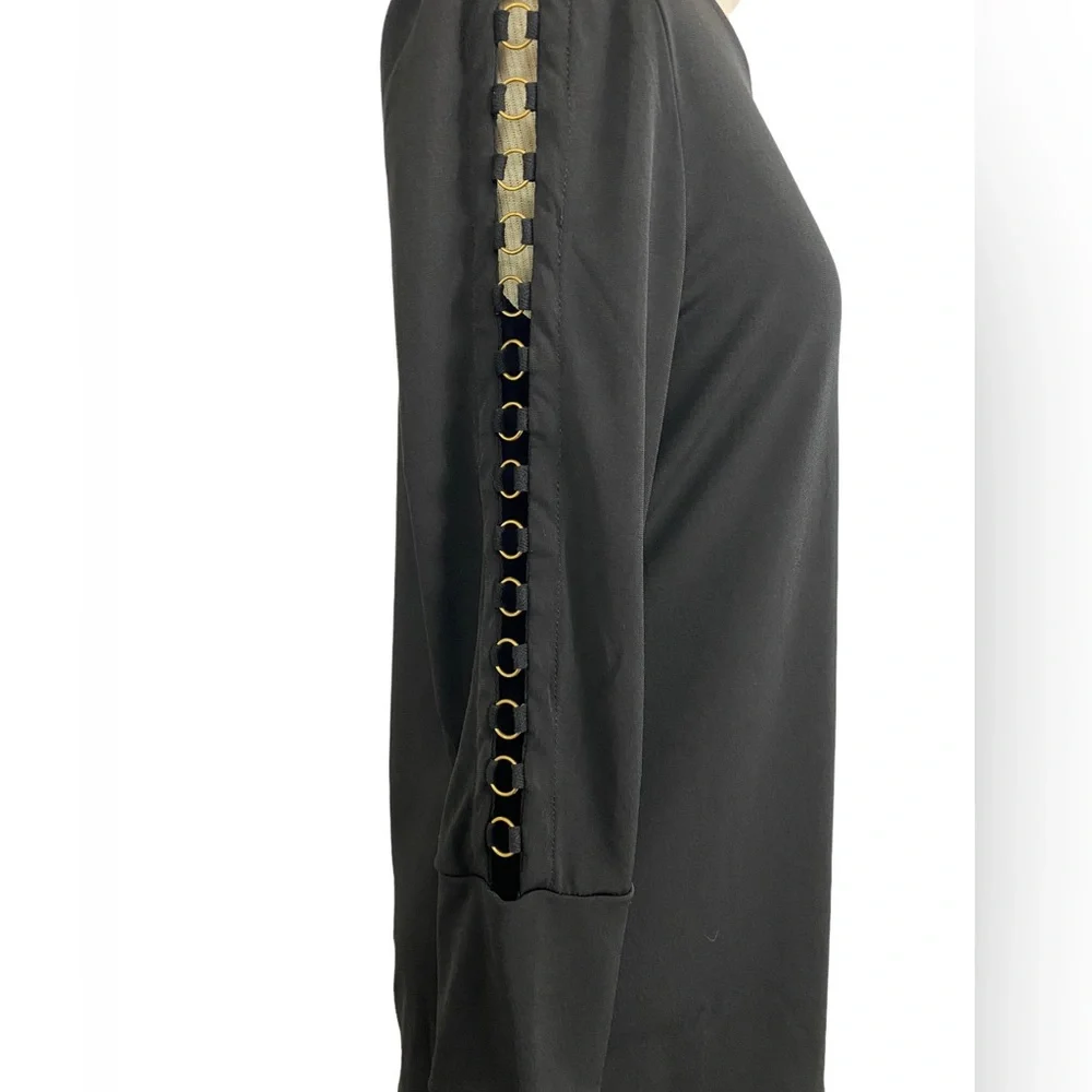Carmen Marc Valvo Cutout Sleeves Black Gold Rings Blouse Top Sz M - Picture 8 of 9